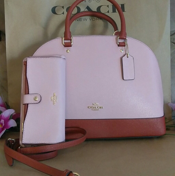 Coach Handbags - NWT Coach purse bag crossbody w/ wallet set